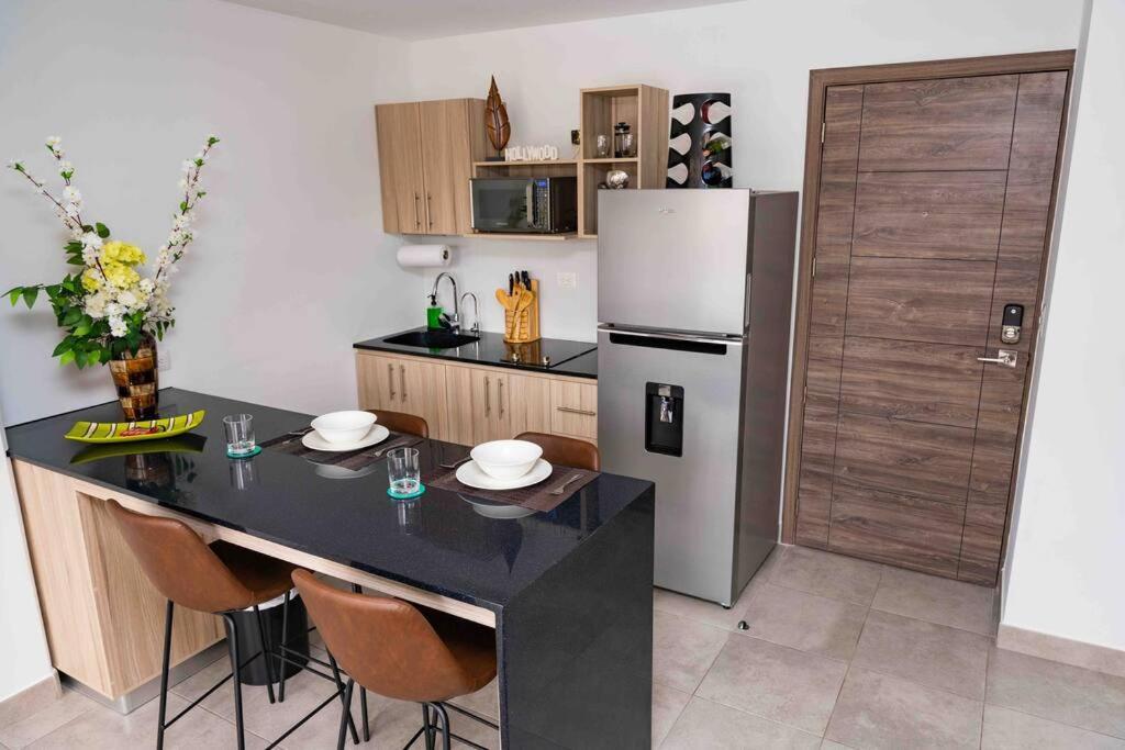 Lovely 1 Bedroom Unit With Free Parking Modra Zone 4 Guatemala City Bagian luar foto